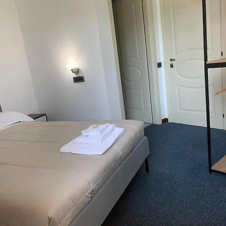 Domus Hotel Cerreto dʼEsi